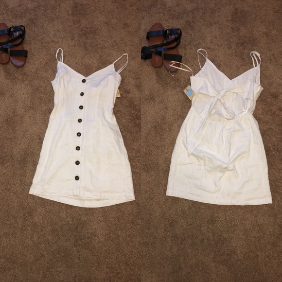 NWT size small white tie back dress - Picture 1 of 1